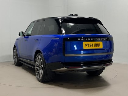 2024 (24) LAND ROVER RANGE ROVER 3.0 P400 SE 4dr Auto