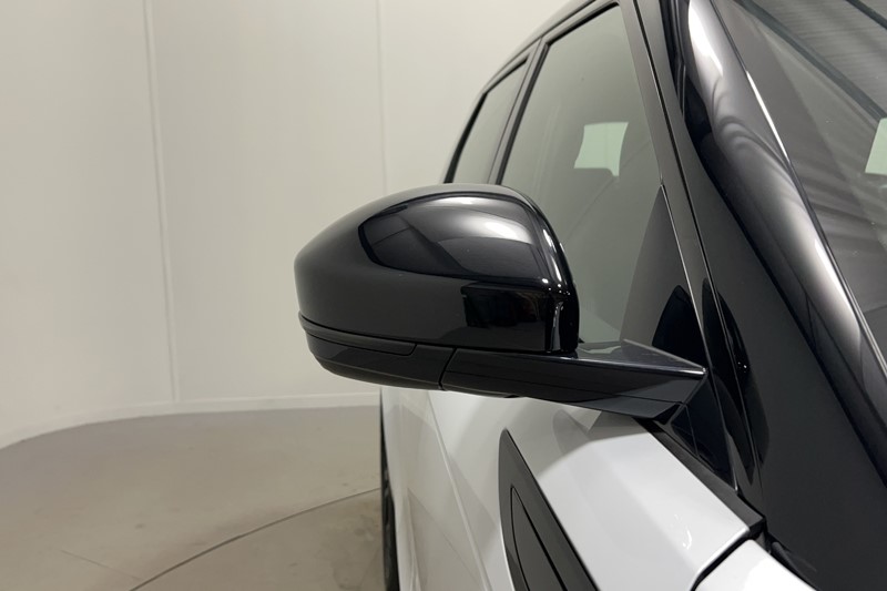 2021 (21) LAND ROVER RANGE ROVER EVOQUE 2.0 D200 R-Dynamic HSE 5dr Auto 5461807