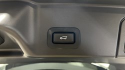 2021 (21) LAND ROVER RANGE ROVER EVOQUE 2.0 D200 R-Dynamic HSE 5dr Auto 5461800