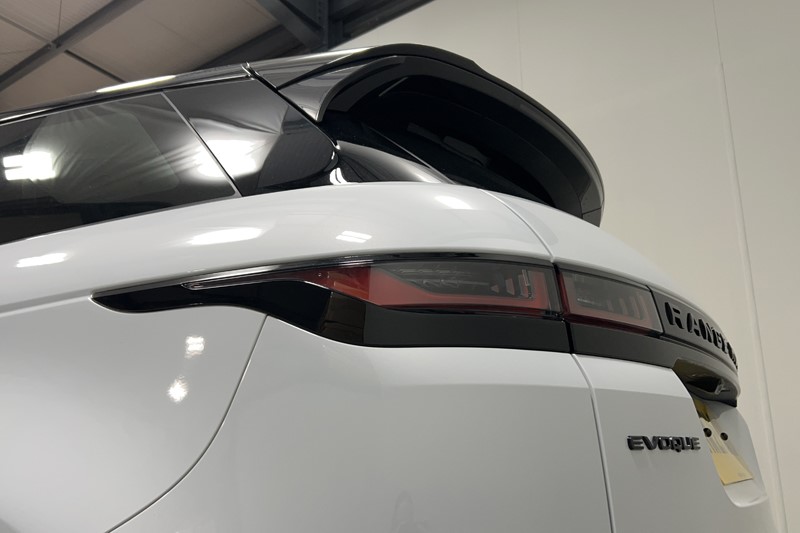 2021 (21) LAND ROVER RANGE ROVER EVOQUE 2.0 D200 R-Dynamic HSE 5dr Auto 5461801