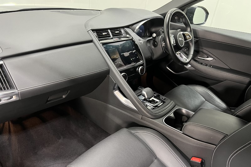 2023 (72) JAGUAR E-PACE 1.5 P300e R-Dynamic SE 5dr Auto 5441646