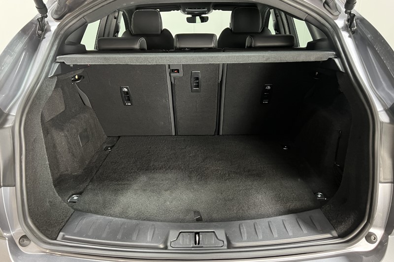 2023 (72) JAGUAR E-PACE 1.5 P300e R-Dynamic SE 5dr Auto 5441650
