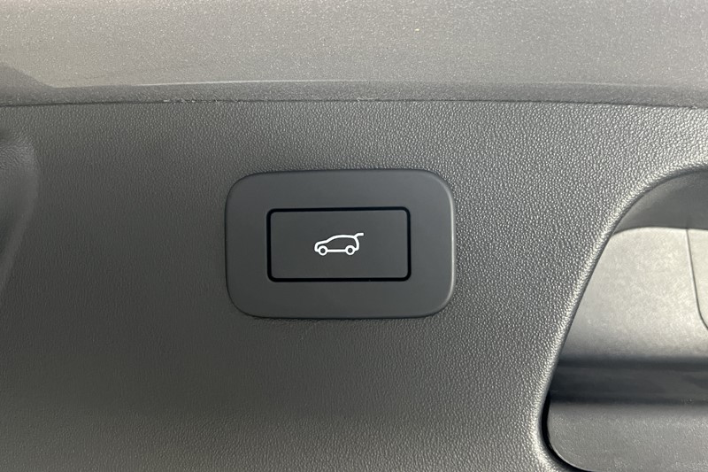 2023 (72) JAGUAR E-PACE 1.5 P300e R-Dynamic SE 5dr Auto 5441652