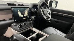 2026 (26) LAND ROVER DEFENDER 3.0 D250 X-Dynamic SE 90 3dr Auto 5449113