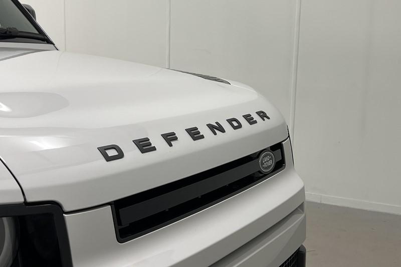 2026 (26) LAND ROVER DEFENDER 3.0 D250 X-Dynamic SE 90 3dr Auto 5449127