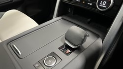 2025 (75) LAND ROVER DISCOVERY 3.0 D350 Gemini 5dr Auto 5495535