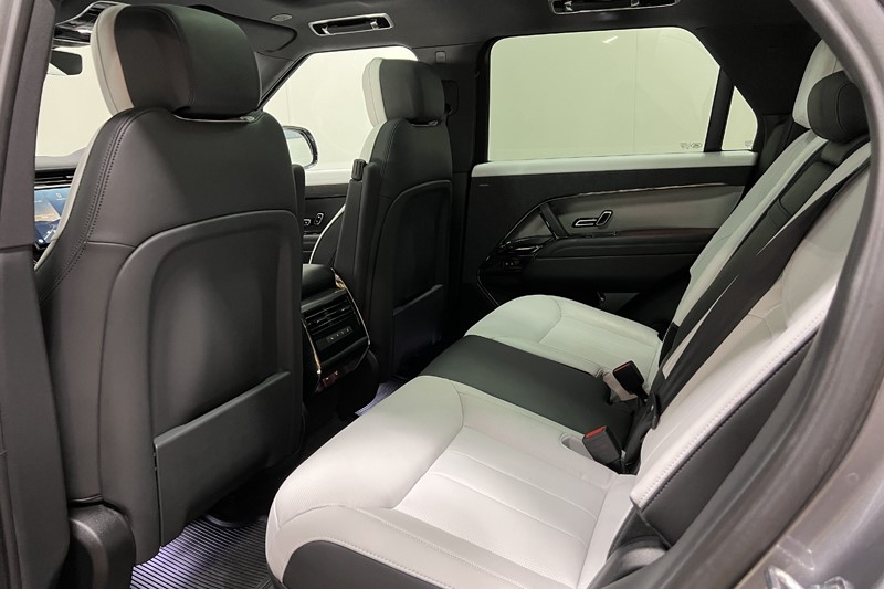2023 (23) LAND ROVER RANGE ROVER SPORT 3.0 D300 Dynamic SE 5dr Auto 5450721