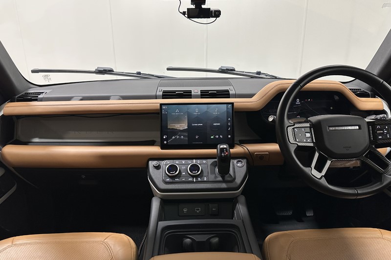 2023 (23) LAND ROVER DEFENDER 3.0 D250 HSE 90 3dr Auto 5449589