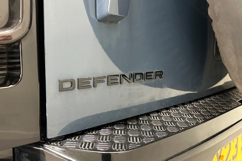 2023 (23) LAND ROVER DEFENDER 3.0 D250 HSE 90 3dr Auto 5449625