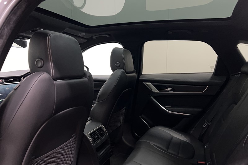 2022 (22) JAGUAR F-PACE 2.0 P250 R-Dynamic Black 5dr Auto AWD 5495175