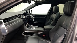 2022 (22) JAGUAR F-PACE 2.0 P250 R-Dynamic Black 5dr Auto AWD 5495143