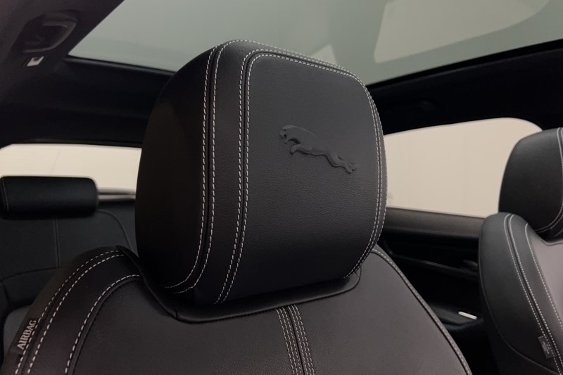2022 (22) JAGUAR F-PACE 2.0 P250 R-Dynamic Black 5dr Auto AWD 5495159