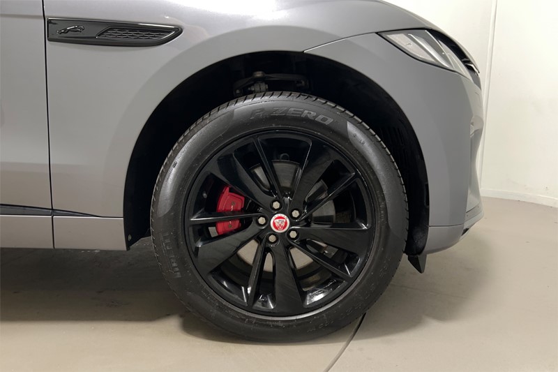2022 (22) JAGUAR F-PACE 2.0 P250 R-Dynamic Black 5dr Auto AWD 5495148