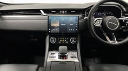 2022 (22) JAGUAR F-PACE 2.0 P250 R-Dynamic Black 5dr Auto AWD 5495150