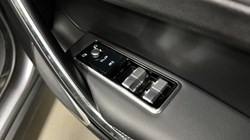 2022 (22) JAGUAR F-PACE 2.0 P250 R-Dynamic Black 5dr Auto AWD 5495154