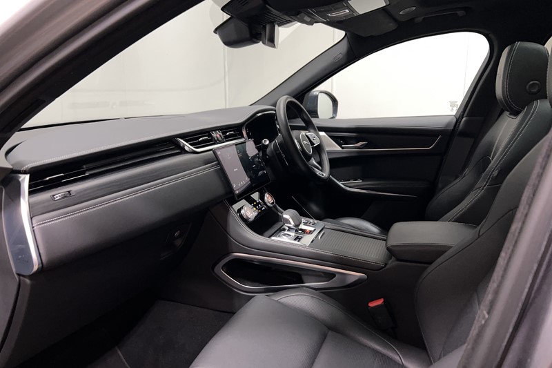 2022 (22) JAGUAR F-PACE 2.0 P250 R-Dynamic Black 5dr Auto AWD 5495172