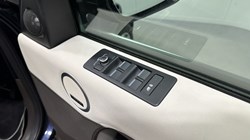 2019 (69) LAND ROVER DISCOVERY 3.0 SDV6 HSE 5dr Auto 5532271