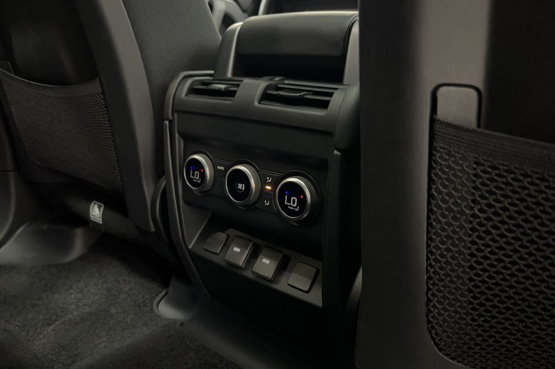 2023 (23) LAND ROVER DEFENDER 3.0 P400 X 110 5dr Auto [6 Seat] 5444863