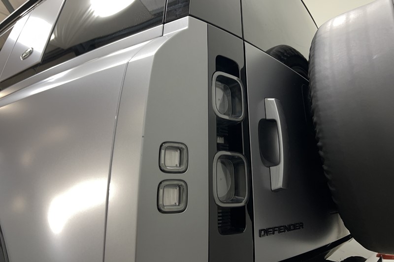 2023 (23) LAND ROVER DEFENDER 3.0 P400 X 110 5dr Auto [6 Seat] 5444902