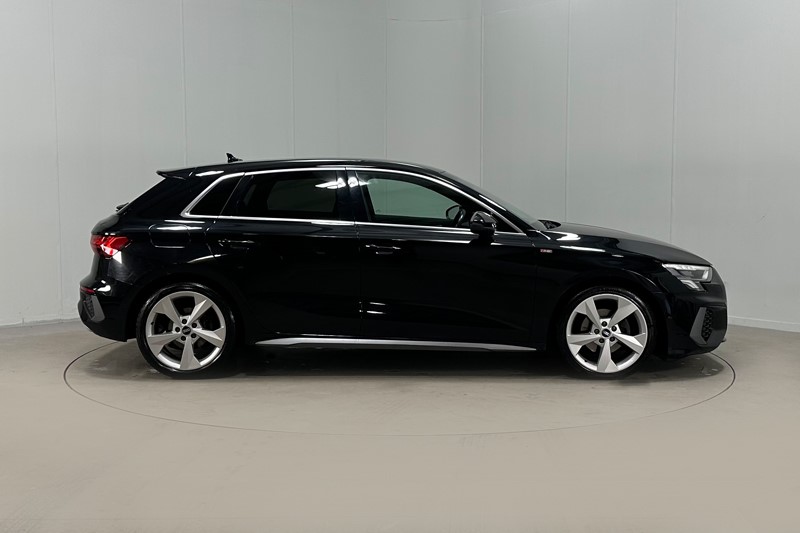 2021 (71) AUDI A3 35 TFSI S Line 5dr S Tronic 5458173