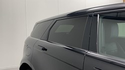 2019 (19) LAND ROVER RANGE ROVER EVOQUE 2.0 D180 SE 5dr Auto 5506474