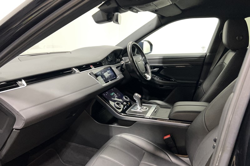 2019 (19) LAND ROVER RANGE ROVER EVOQUE 2.0 D180 SE 5dr Auto 5506459