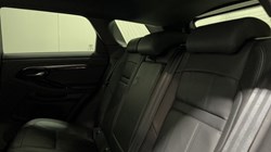 2019 (19) LAND ROVER RANGE ROVER EVOQUE 2.0 D180 SE 5dr Auto 5506463
