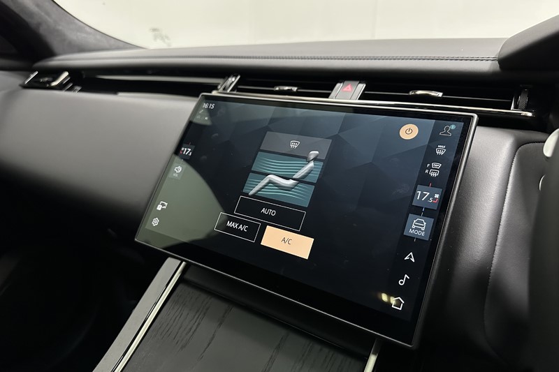 2025 (25) LAND ROVER RANGE ROVER VELAR 2.0 D200 MHEV Autobiography 5dr Auto [Revised] 5505643