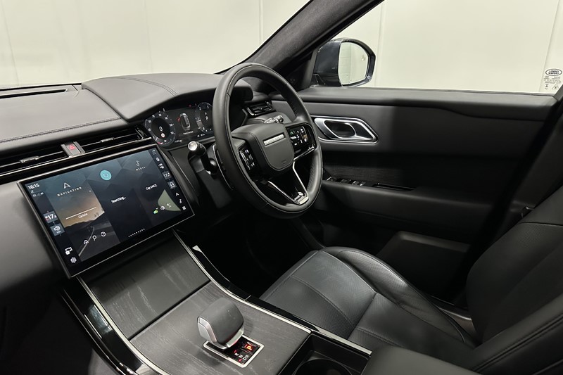 2025 (25) LAND ROVER RANGE ROVER VELAR 2.0 D200 MHEV Autobiography 5dr Auto [Revised] 5505645
