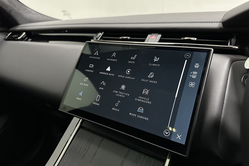 2025 (25) LAND ROVER RANGE ROVER VELAR 2.0 D200 MHEV Autobiography 5dr Auto [Revised] 5505640