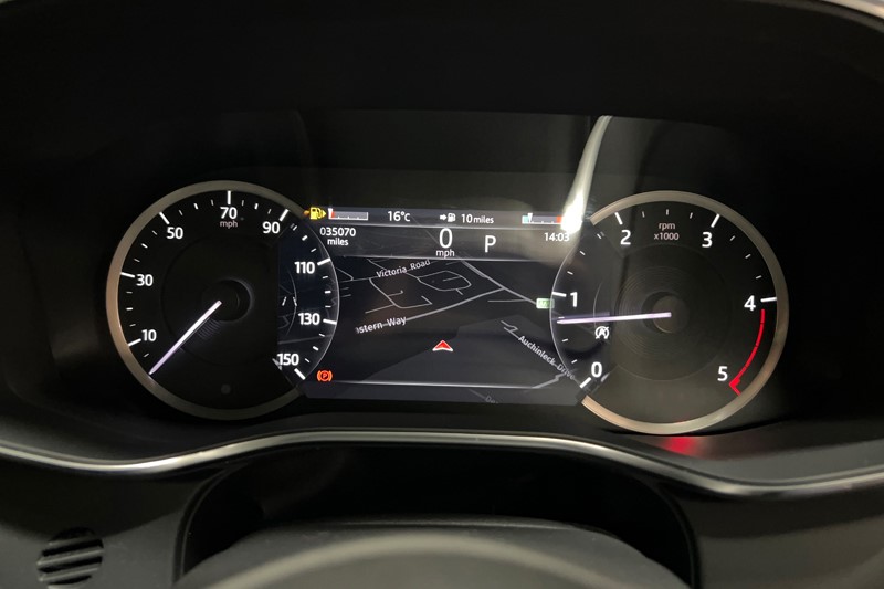 2022 (22) JAGUAR F-PACE 2.0 D200 R-Dynamic Black 5dr Auto AWD 5475981