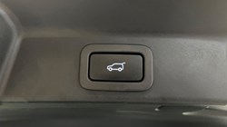 2022 (22) JAGUAR F-PACE 2.0 D200 R-Dynamic Black 5dr Auto AWD 5476002