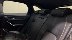 2022 (22) JAGUAR F-PACE 2.0 D200 R-Dynamic Black 5dr Auto AWD 5475996