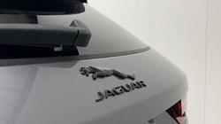 2022 (22) JAGUAR F-PACE 2.0 D200 R-Dynamic Black 5dr Auto AWD 5476005