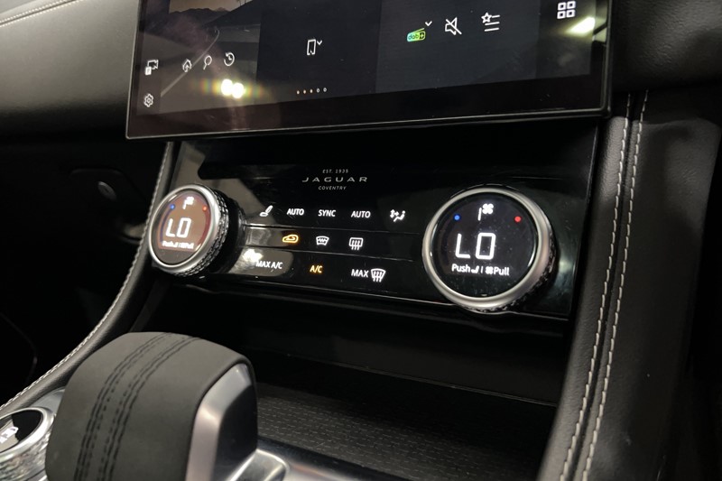 2022 (22) JAGUAR F-PACE 2.0 D200 R-Dynamic Black 5dr Auto AWD 5475984
