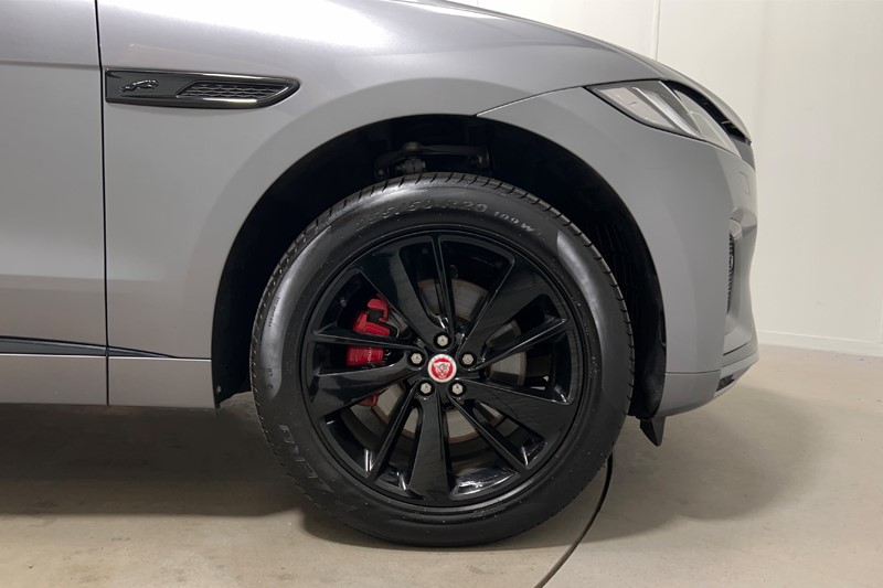 2022 (22) JAGUAR F-PACE 2.0 D200 R-Dynamic Black 5dr Auto AWD 5475966