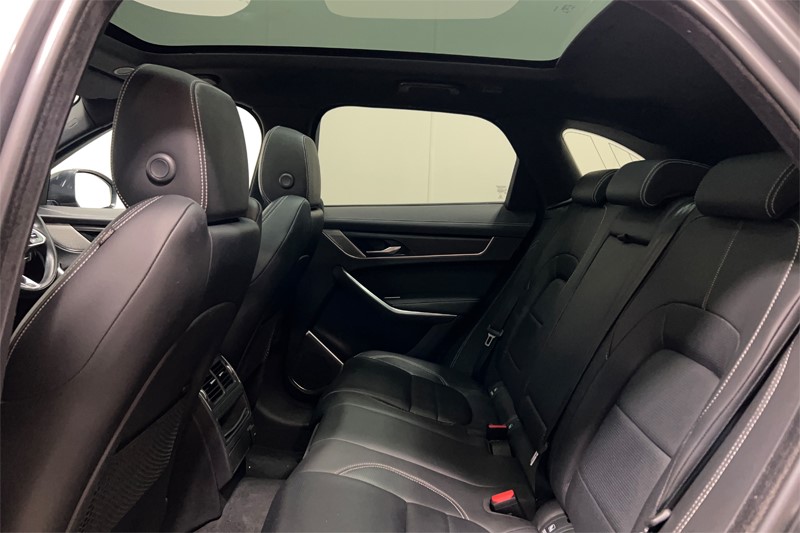 2022 (22) JAGUAR F-PACE 2.0 D200 R-Dynamic Black 5dr Auto AWD 5475962