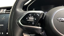 2022 (22) JAGUAR F-PACE 2.0 D200 R-Dynamic Black 5dr Auto AWD 5475980