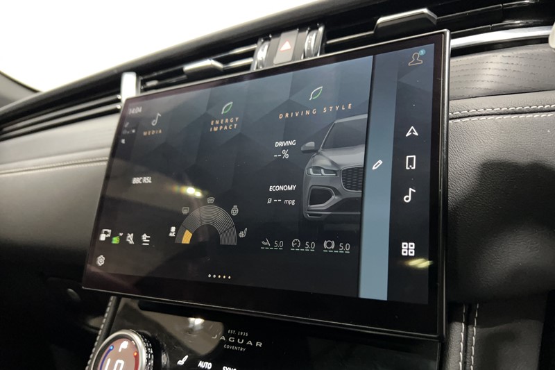 2022 (22) JAGUAR F-PACE 2.0 D200 R-Dynamic Black 5dr Auto AWD 5475986