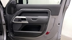 2022 (72) LAND ROVER DEFENDER 3.0 D250 X-Dynamic SE 90 3dr Auto 5477695