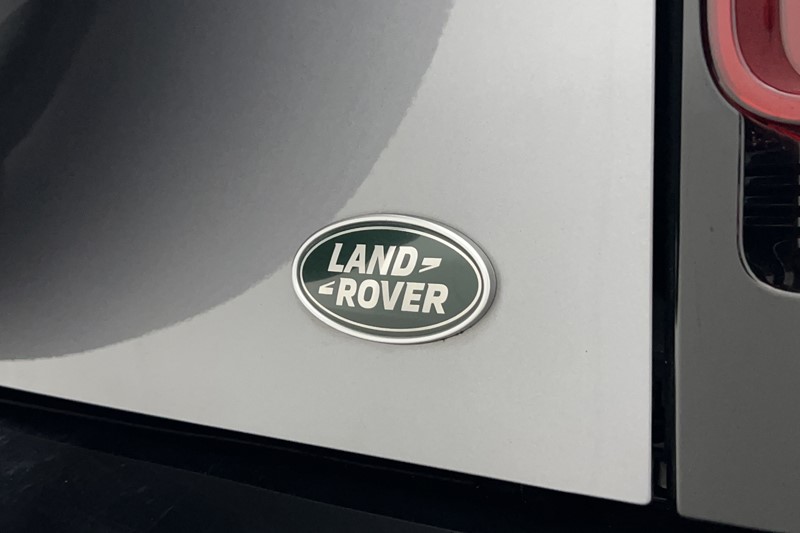 2022 (72) LAND ROVER DEFENDER 3.0 D250 X-Dynamic SE 90 3dr Auto 5477724