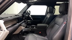 2022 (72) LAND ROVER DEFENDER 3.0 D250 X-Dynamic SE 90 3dr Auto 5477681