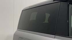 2022 (72) LAND ROVER DEFENDER 3.0 D250 X-Dynamic SE 90 3dr Auto 5477725
