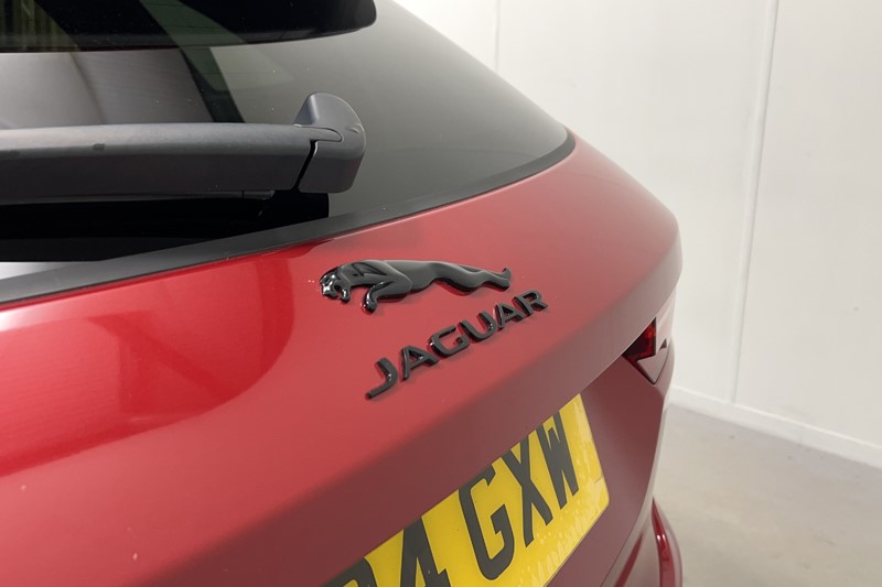 2024 (24) JAGUAR F-PACE 2.0 D200 R-Dynamic HSE Black 5dr Auto AWD 5475163