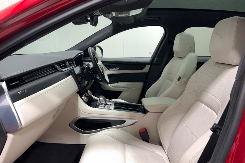 2024 (24) JAGUAR F-PACE 2.0 D200 R-Dynamic HSE Black 5dr Auto AWD 5475114