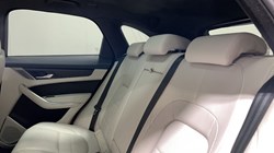 2024 (24) JAGUAR F-PACE 2.0 D200 R-Dynamic HSE Black 5dr Auto AWD 5475153