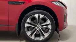 2024 (24) JAGUAR F-PACE 2.0 D200 R-Dynamic HSE Black 5dr Auto AWD 5475119