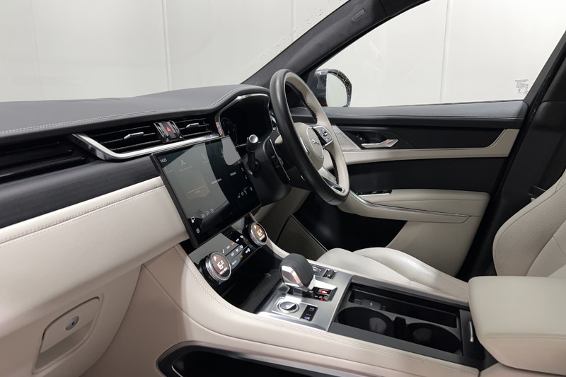 2024 (24) JAGUAR F-PACE 2.0 D200 R-Dynamic HSE Black 5dr Auto AWD 5475150