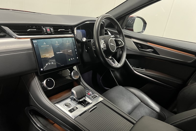 2022 (22) JAGUAR F-PACE 2.0 D200 R-Dynamic S 5dr Auto AWD 5486989