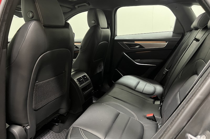 2022 (22) JAGUAR F-PACE 2.0 D200 R-Dynamic S 5dr Auto AWD 5486990
